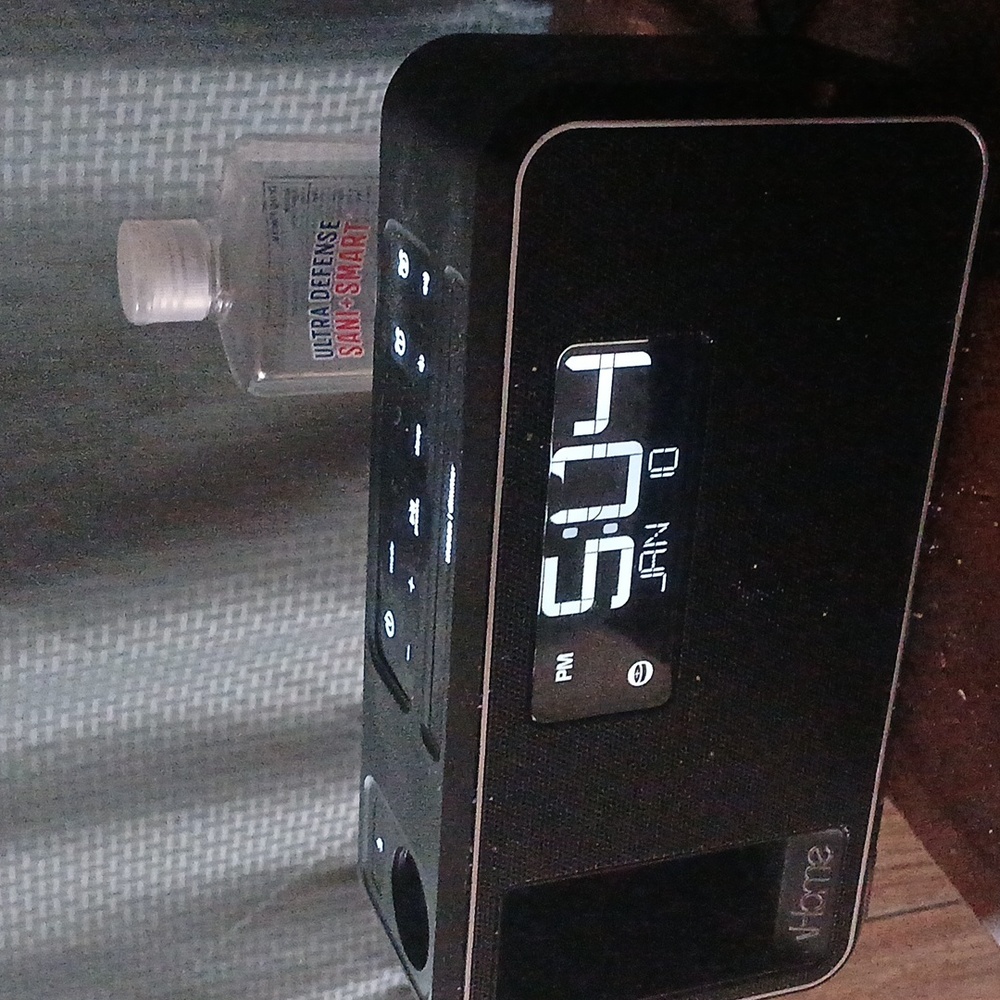 Bluetooth speaker alarm clock